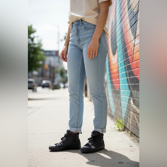 Converse Women's Black High-Top Sneakers - Picture 1 of 14